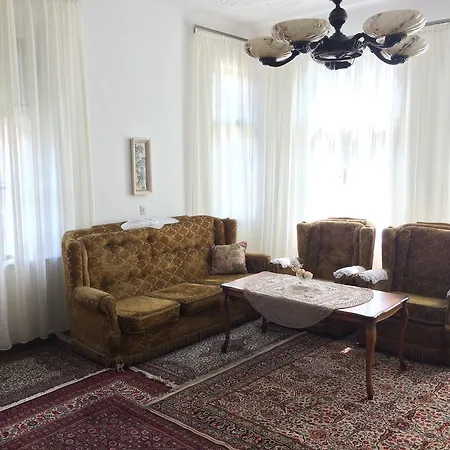 Bosanska Kuca *